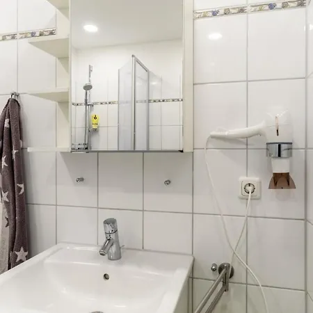 Baltic Seaperle With Swimming Pool Апартаменты *